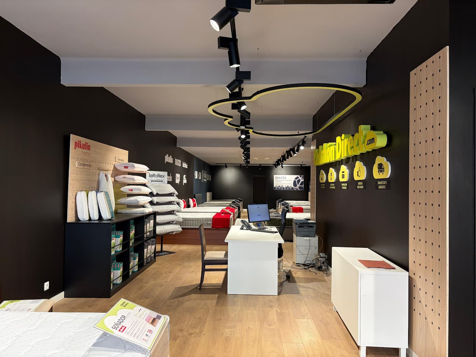 Fachada de la tienda ColchonDirect en Mataró